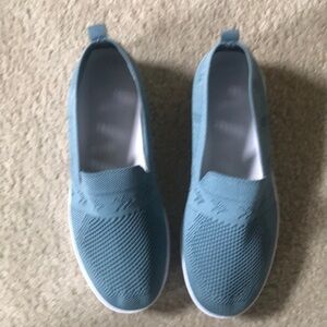 Women's Blue Step In Sock Style Comfort Shoes with Breathable Design-Size 40